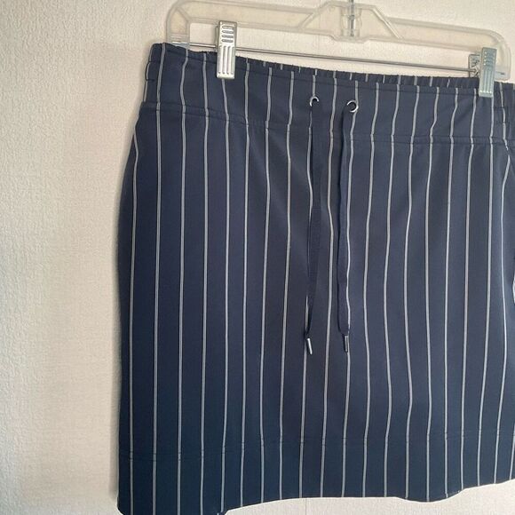 Athleta Womens Stripe Midtown Skort Size 12 Pinstripe Pockets Drawstring Waist - Picture 4 of 11